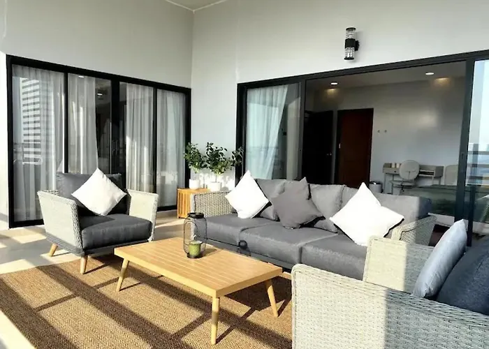 3 Bedroom Panoramic Penthouse With Kitchen Appartement Bangkok