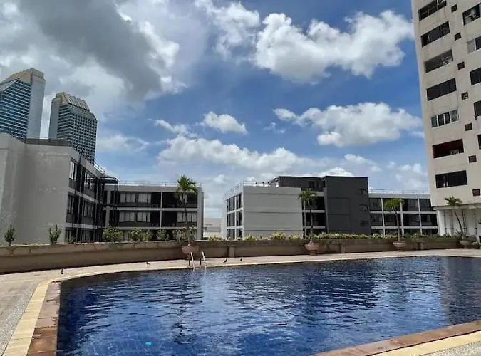 3 Bedroom Panoramic Penthouse With Kitchen Appartement *